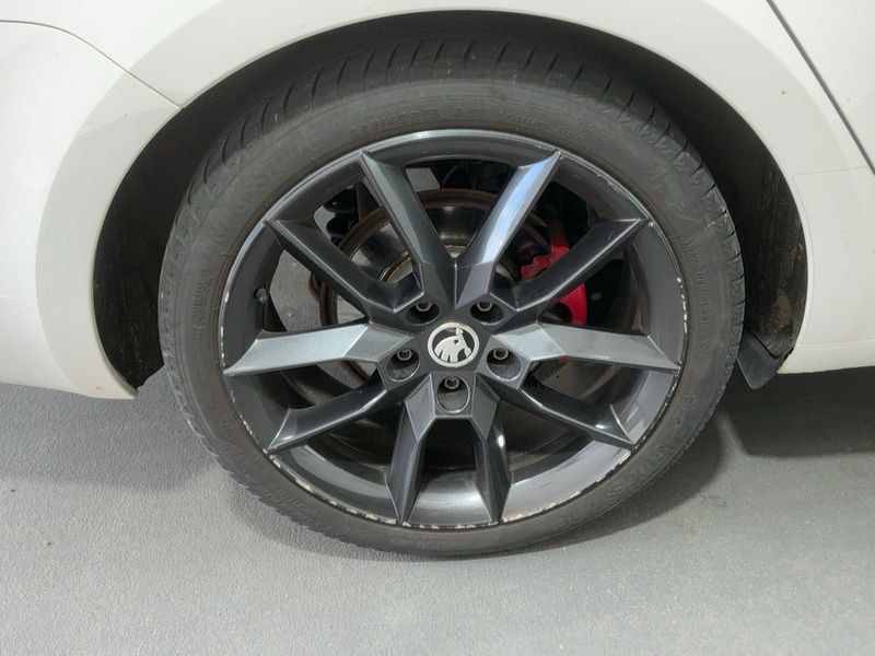 Skoda Octavia 2.0 TDI RS 2015 – снимка 9