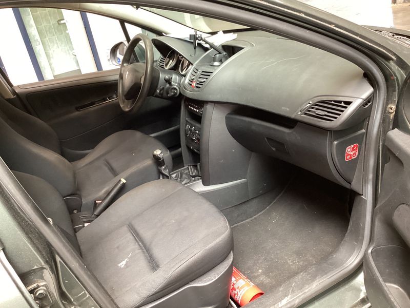 Peugeot 207 1.4 Filou 2007 – снимка 3