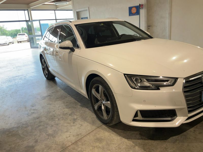 Audi A4 35 TDI S line Edition 2018 – снимка 12