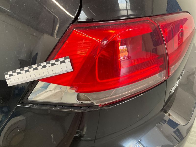 Volkswagen Golf VII 1.2 TSI Lounge BlueMotion Tech 2015 – снимка 44