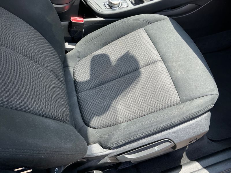 BMW X1 sDrive 18i Advantage 2019 – снимка 28