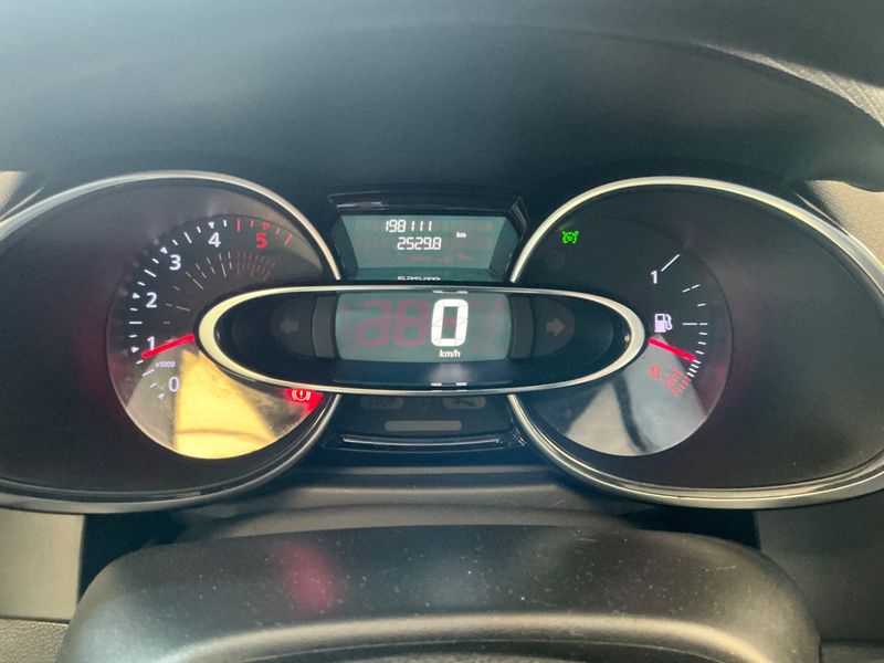 Renault Clio 1.5 dCi Energy Business 2019 – снимка 18
