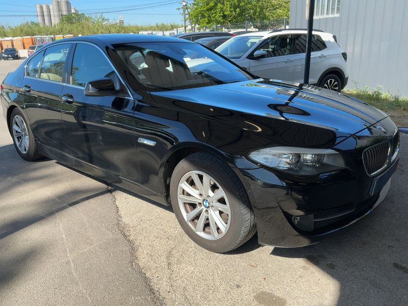 BMW 5er 528i 2010 – снимка 12