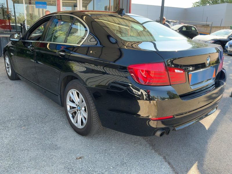 BMW 5er 528i 2010 – снимка 6