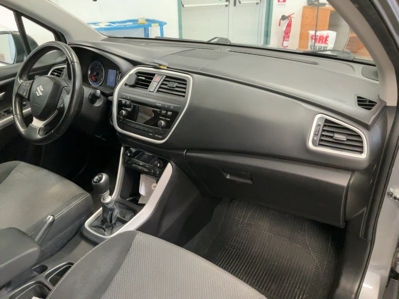 Suzuki SX4 S-Cross 1.6 DDiS Top 4WD 2014 – снимка 17