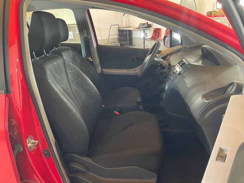 Toyota Yaris 1.0 VVT-i Active 2009 – снимка 3