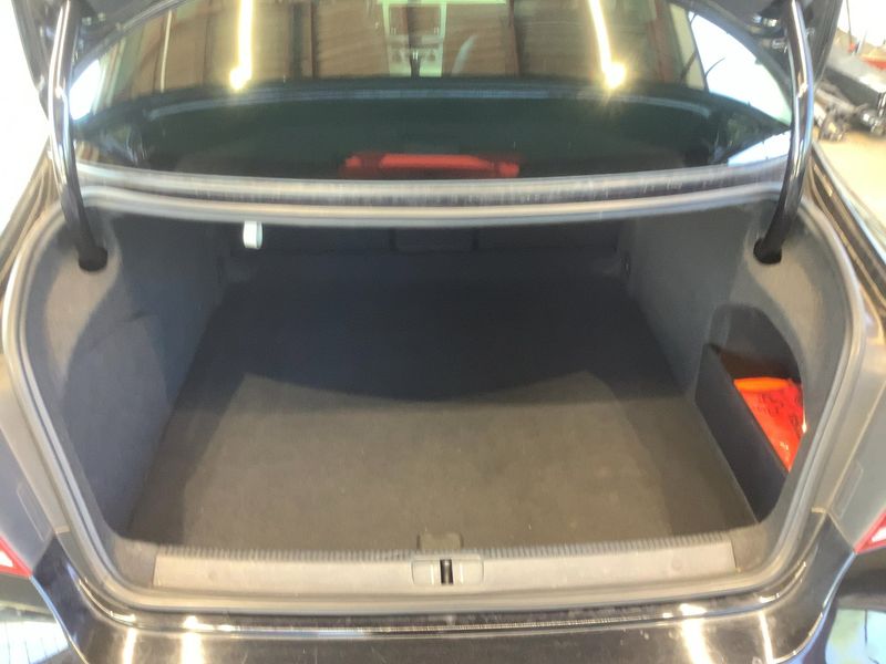 Volkswagen CC 2.0 TDI BlueMotion Tech 2012 – снимка 15
