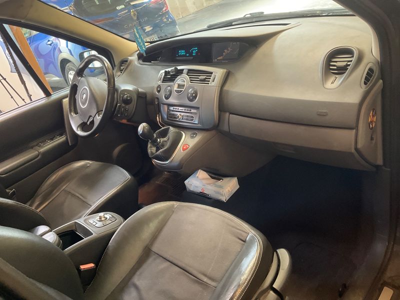 Renault Scenic 1.9 dCi Authentique 2008 – снимка 3