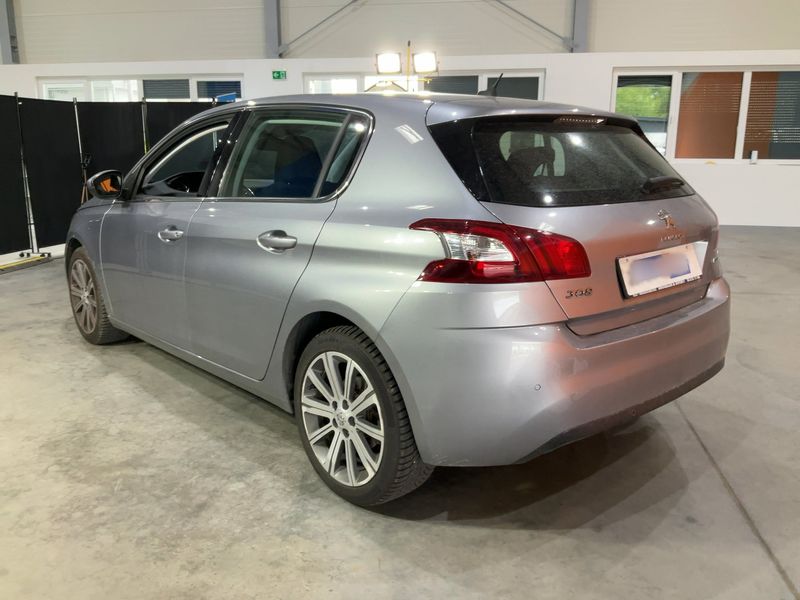 Peugeot 308 1.6 Blue-HDi Allure 2016 – снимка 6