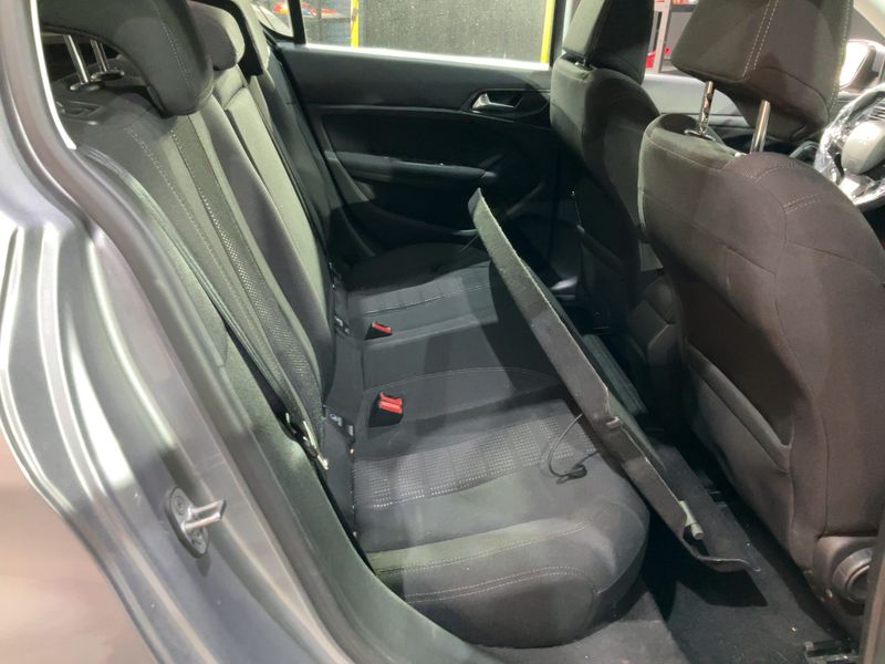 Peugeot 308 1.6 Blue-HDi Allure 2016 – снимка 20