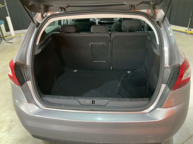Peugeot 308 1.6 Blue-HDi Allure 2016 – снимка 16