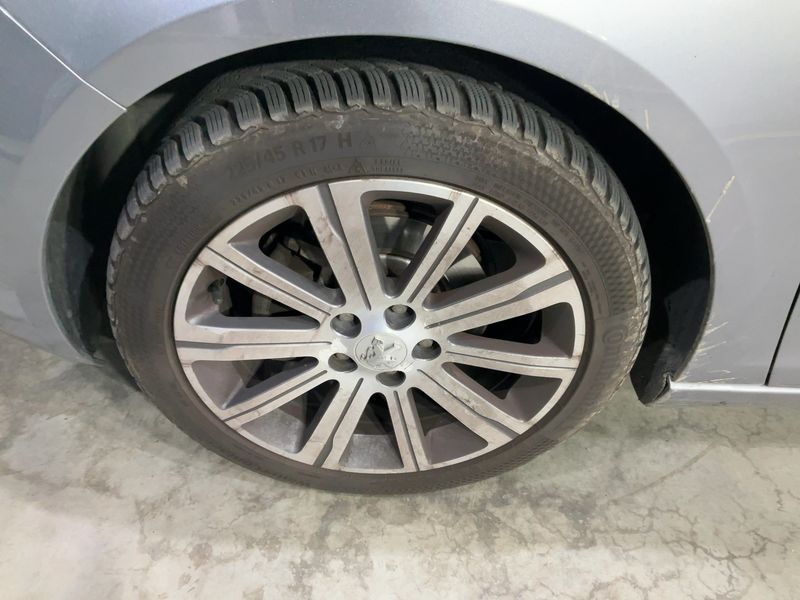 Peugeot 308 1.6 Blue-HDi Allure 2016 – снимка 3