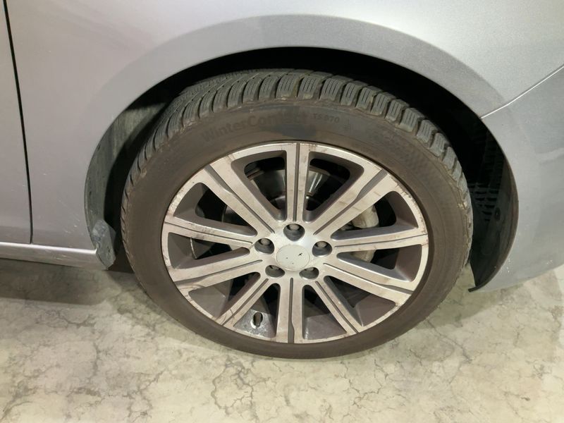 Peugeot 308 1.6 Blue-HDi Allure 2016 – снимка 11