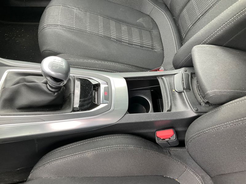 Peugeot 308 1.6 Blue-HDi Allure 2016 – снимка 26