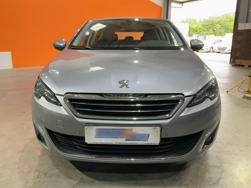 Peugeot 308 1.6 Blue-HDi Allure 2016 – снимка 14