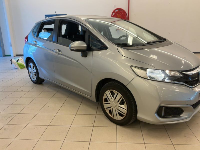 Honda Jazz 1.3 i-VTEC Trend 2018 – снимка 12