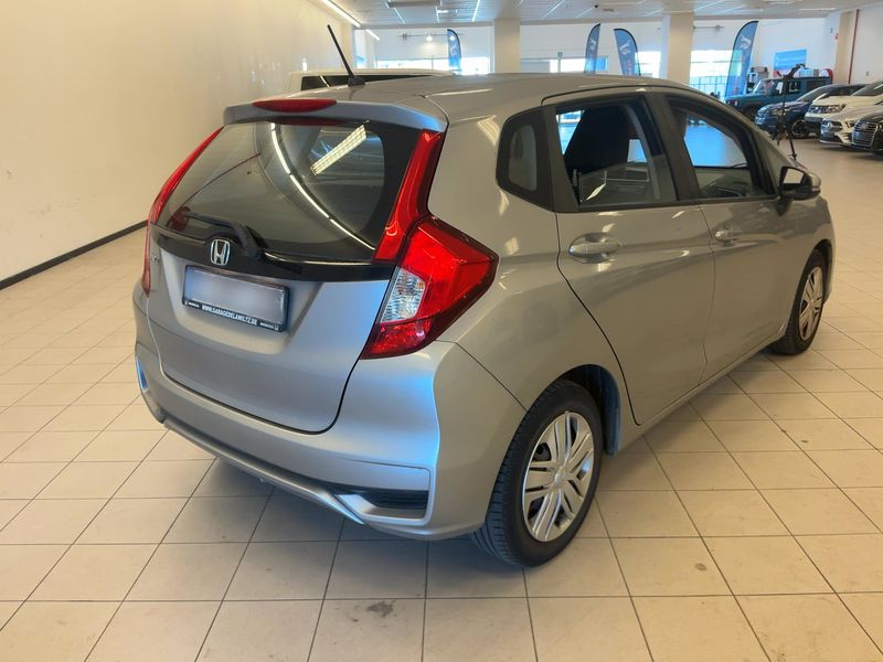Honda Jazz 1.3 i-VTEC Trend 2018 – снимка 8