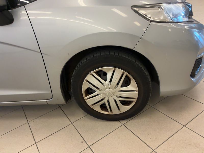 Honda Jazz 1.3 i-VTEC Trend 2018 – снимка 11