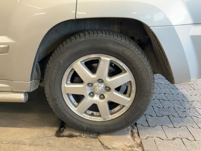 Jeep Grand Cherokee 5.7 V8 HEMI Overland 2007 – снимка 5