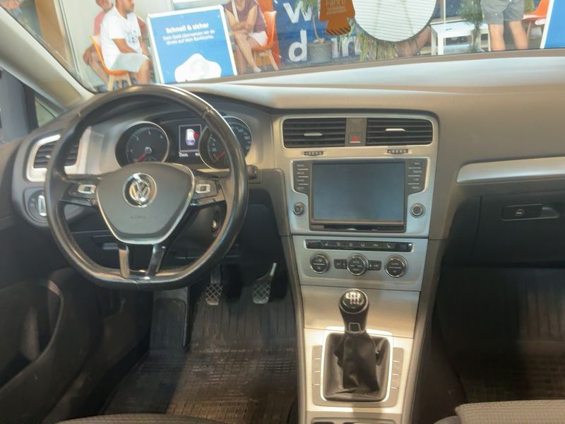 Volkswagen Golf VII 2.0 TDI Comfortline BlueMotion Tech 2015 – снимка 18
