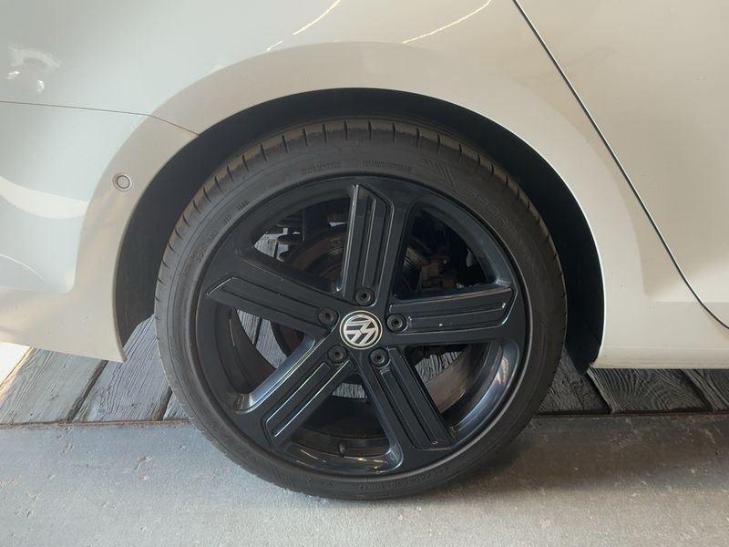 Volkswagen Golf VII 2.0 TDI Comfortline BlueMotion Tech 2015 – снимка 9