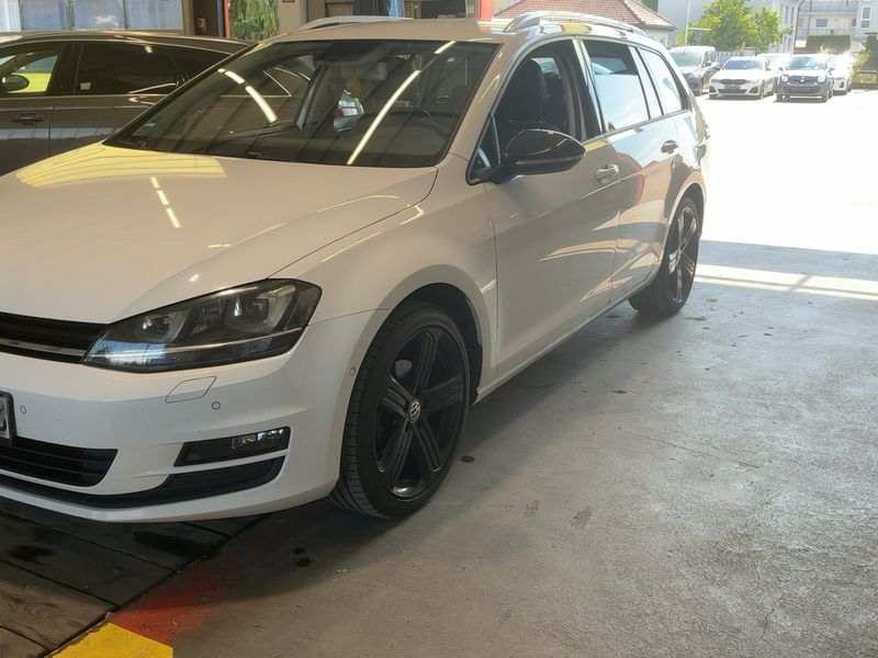 Volkswagen Golf VII 2.0 TDI Comfortline BlueMotion Tech 2015 – снимка 2