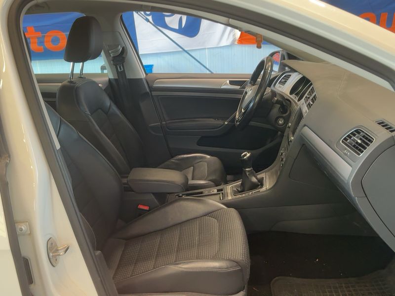Volkswagen Golf VII 2.0 TDI Comfortline BlueMotion Tech 2015 – снимка 17