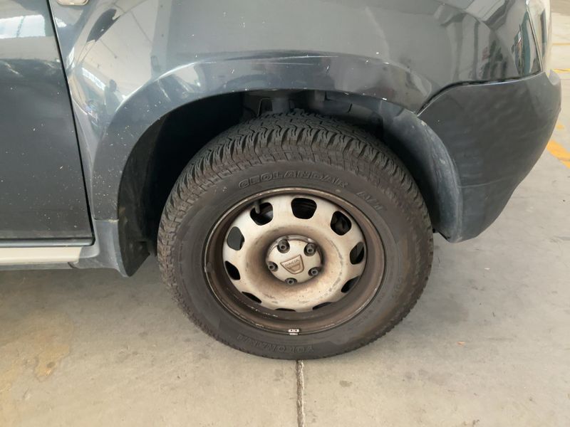 Dacia Duster 1.5 dCi Ambiance 4x2 2014 – снимка 11