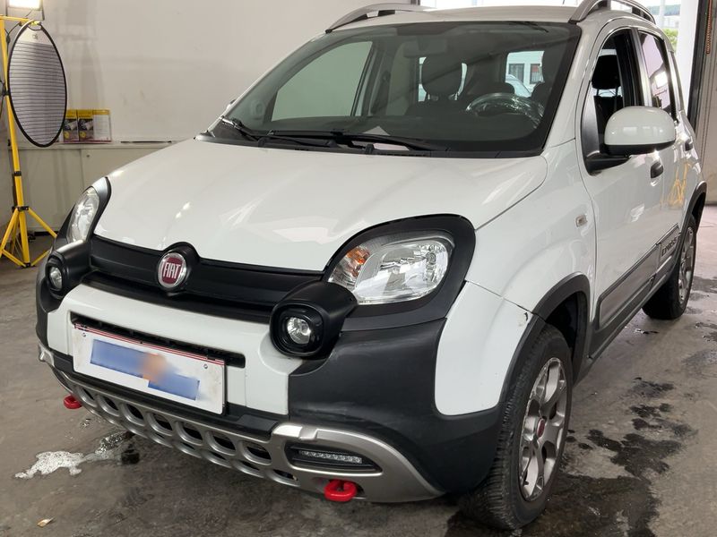 Fiat Panda 0.9 Cross 4x4 2015 – снимка 1