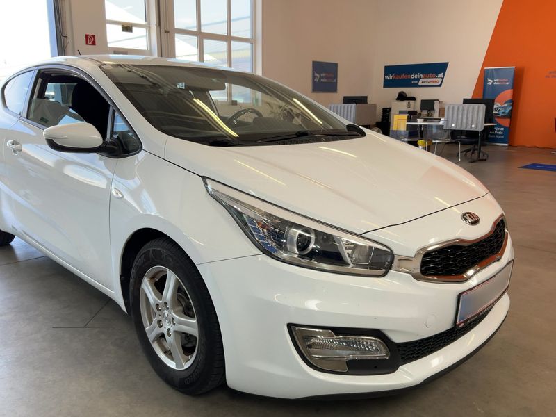 Kia pro_cee'd 1.4 Titan 2015 – снимка 12
