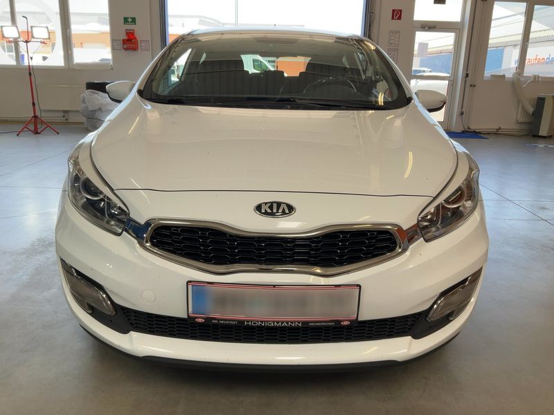Kia pro_cee'd 1.4 Titan 2015 – снимка 14