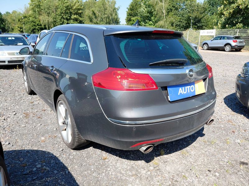 Opel Insignia Sports Tourer 2.0 Turbo Innovation 4x4 2012 – снимка 3