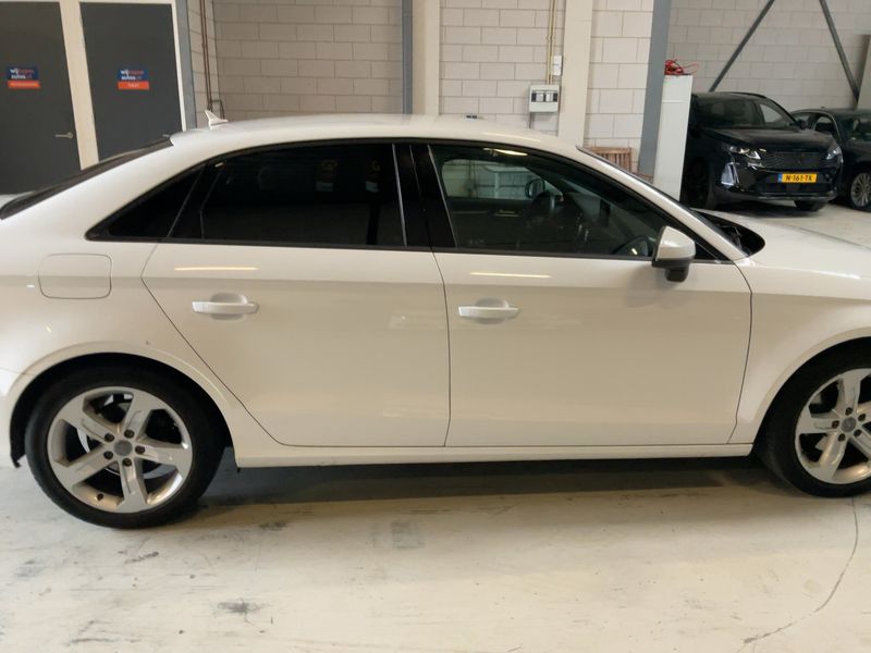 Audi A3 Limousine 1.0 TFSI Sport 2018 – снимка 10