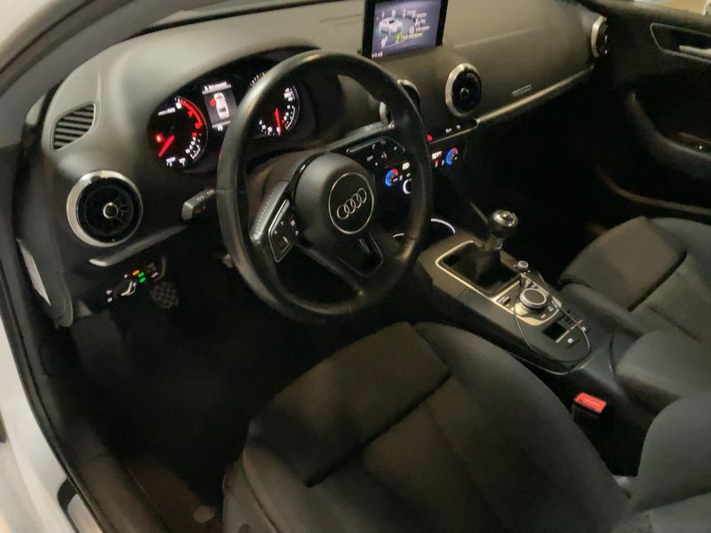 Audi A3 Limousine 1.0 TFSI Sport 2018 – снимка 17