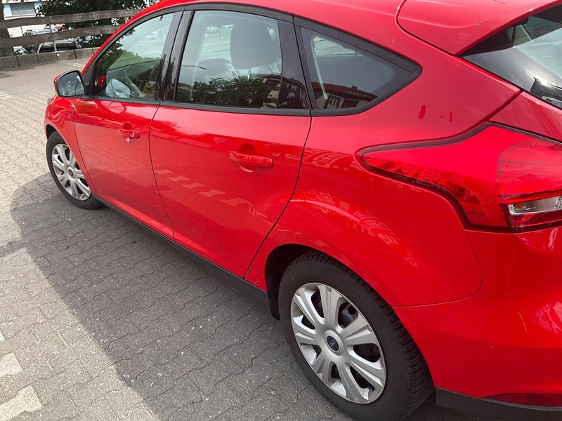 Ford Focus 1.0 EcoBoost Business 2015 – снимка 6