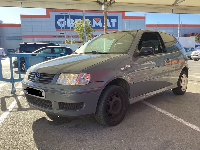 Volkswagen Polo 1.4 Trendline 2001 – снимка 1