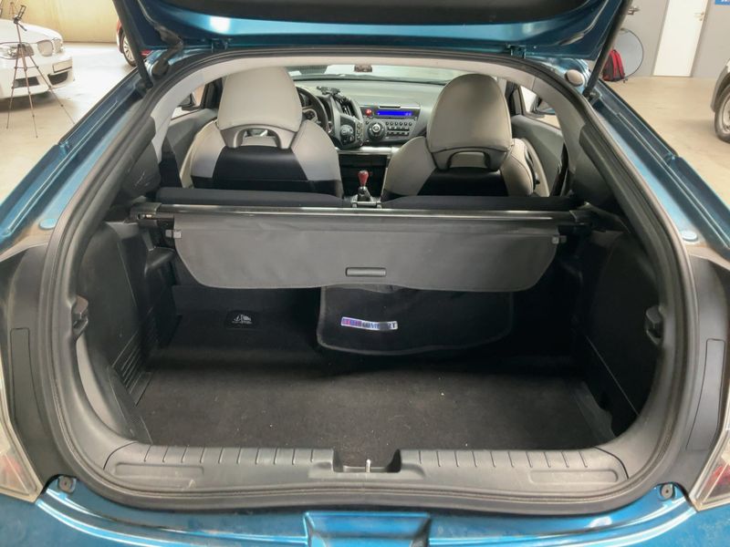 Honda CR-Z 1.5 Hybrid GT 2011 – снимка 15