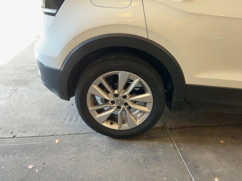 Volkswagen T-Cross 1.0 TSI Carat 2019 – снимка 9