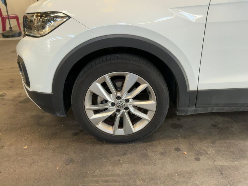 Volkswagen T-Cross 1.0 TSI Carat 2019 – снимка 3