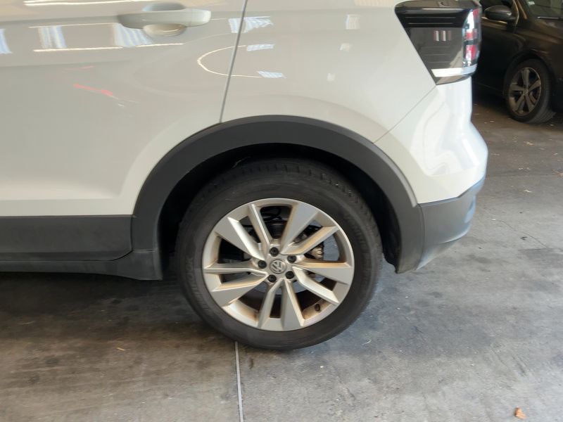 Volkswagen T-Cross 1.0 TSI Carat 2019 – снимка 5