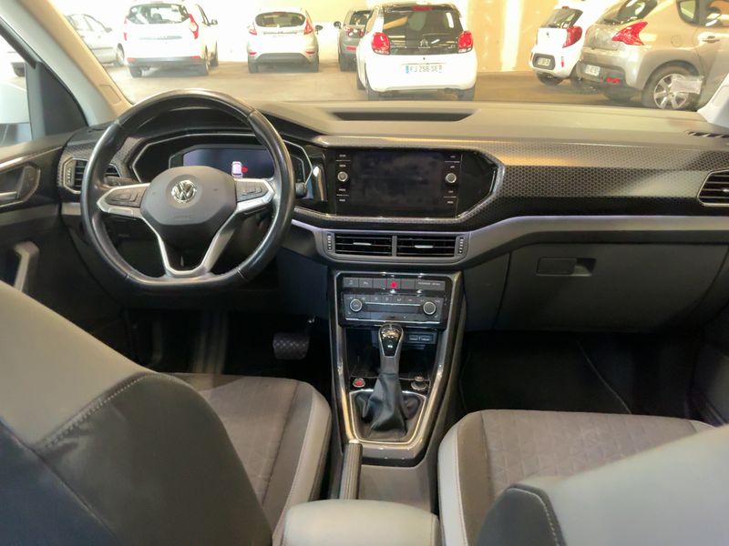 Volkswagen T-Cross 1.0 TSI Carat 2019 – снимка 17