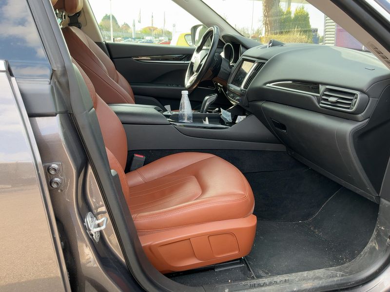 Maserati Levante 3.0 V6 Diesel 2019 – снимка 16