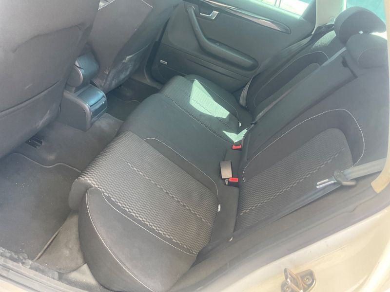 Seat Exeo 2.0 TDI Sport 2011 – снимка 32