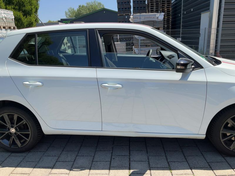Skoda Fabia 1.0 MPI Red & Grey 2016 – снимка 10