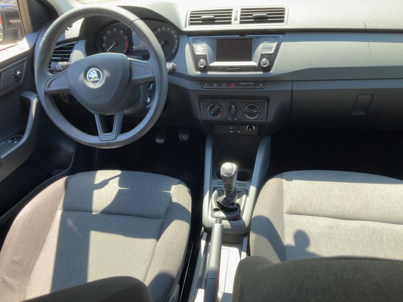 Skoda Fabia 1.0 MPI Red & Grey 2016 – снимка 17