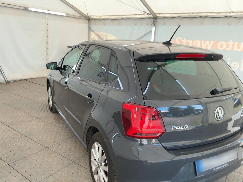 Volkswagen Polo 1.4 TDI Lounge BlueMotion Tech 2015 – снимка 6