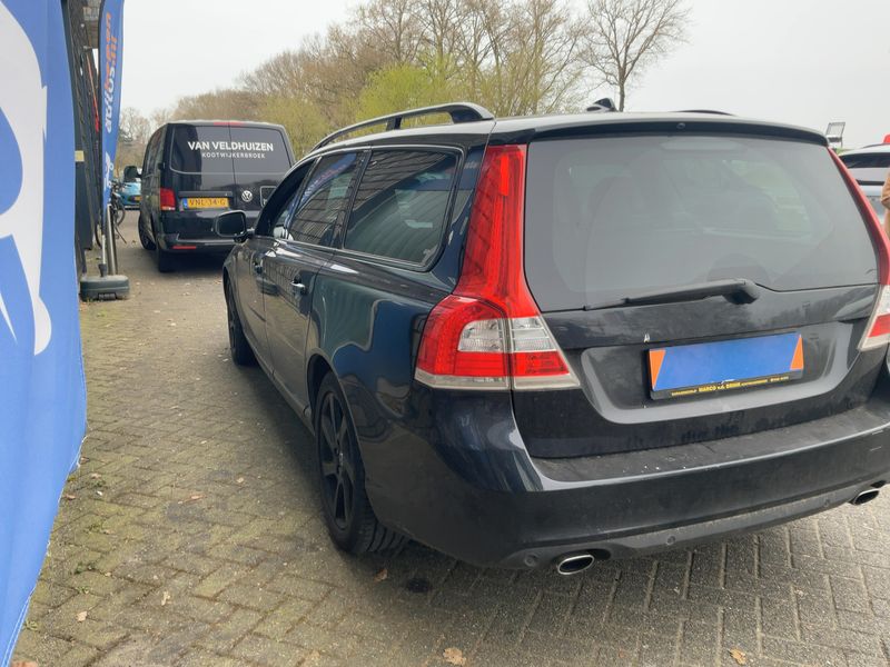 Volvo V70 2.0 D4 Black Edition 2014 – снимка 6
