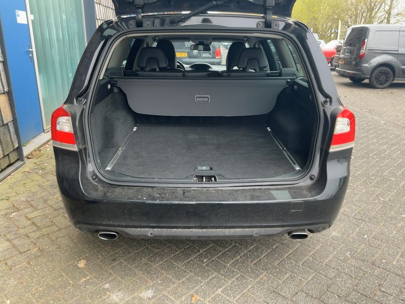 Volvo V70 2.0 D4 Black Edition 2014 – снимка 16