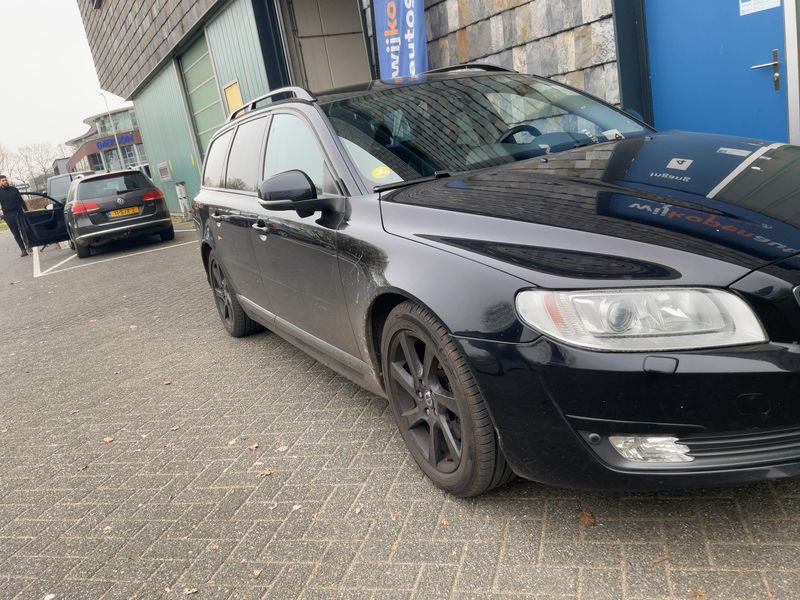 Volvo V70 2.0 D4 Black Edition 2014 – снимка 12