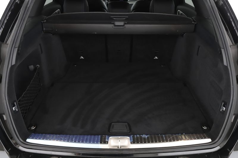 Mercedes-Benz C-Klasse C 300 Mild-Hybrid T Night Edition AMG Line 2021 – снимка 16